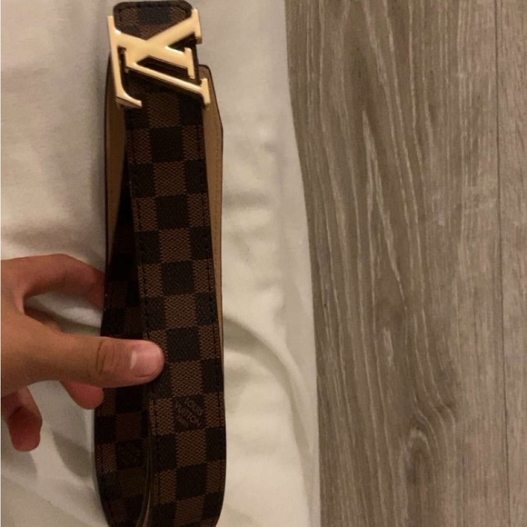 LV belt (AUTHENTIC) - Picture 6 of 13